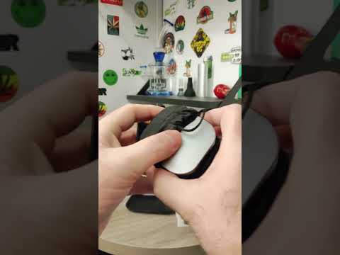 Pax Threadless Grinder