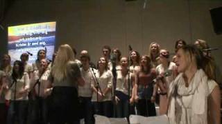 The Lord Strong and Mighty med Youth Alive kören