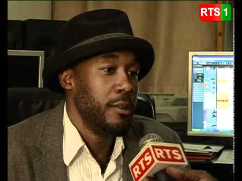 VOX SAMBOU element du journal parlé de 20h sur la RTS ( radio television senegalaise)