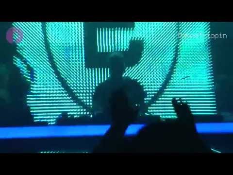 Maximiljan - Bodymovin (Tapesh Remix) [played by Marco Carola]