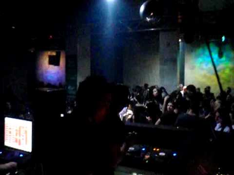 Tenishia live at Club Vivendi (24 March 2009)