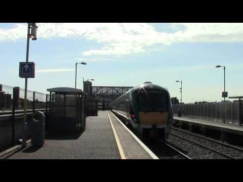Drumcondra HD-Irish Rail 22000 class no.22046+22053 depart on service to Dublin Pearse