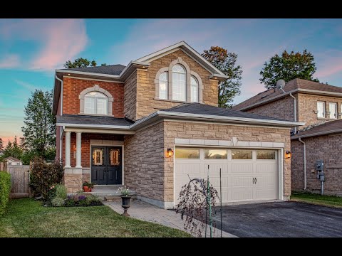 What does $900K get you in Barrie, Ontario? | Barrie Home Tour