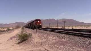 preview picture of video 'BNSF - Needles Sub - Grain train at East Cadiz'