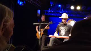 Ben Harper &amp; Charlie Musselwhite "The Bottle Wins Again" @ Den Atelier Luxembourg 04.12.18