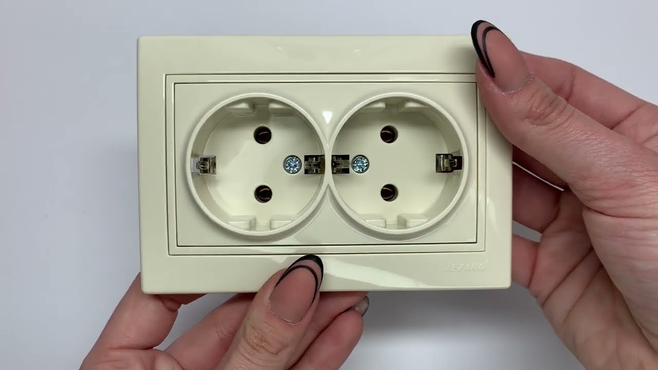 Розетка двомісна з/з зі вставкою LEZARD Mira крем 701-0303-127B