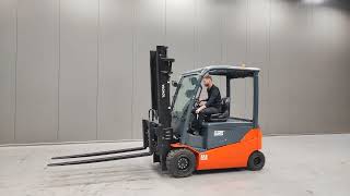 Toyota 8FBMT35 electric forklift | Image 4 - Machineryline