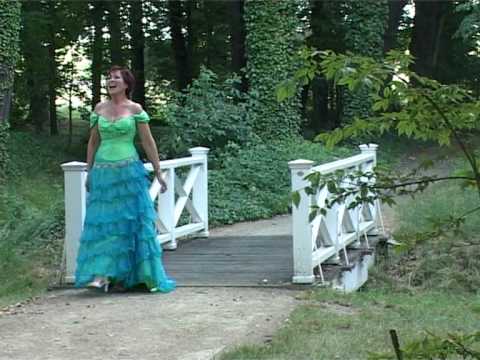 Sing Der Welt Ein Lied - Angela Novotny