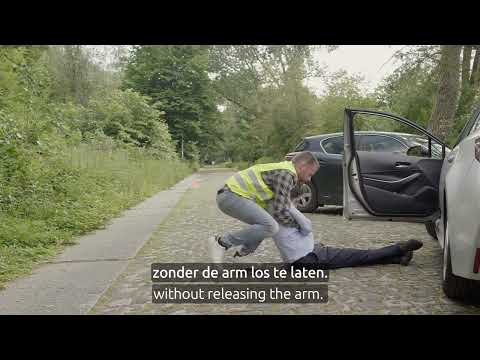 Rautek bij liggend slachtoffer