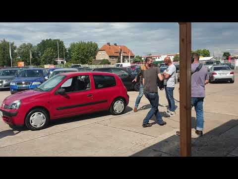 Det Müller von 'Mein neuer Alter' bei INFINITY CARS.