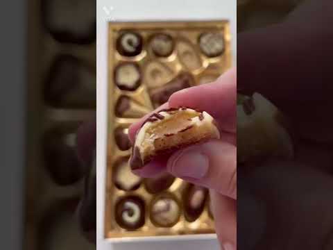 LINDT SWISS PRALINÉ CHOCOLATE MILK HAZELNUT ALMOND CANDY COLLECTION TASTER TEST ASMR MUKBANG