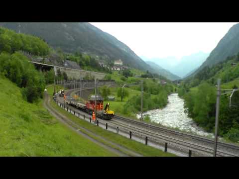 RABDe 500. E LOCOMOTORE DA MANOVRA : WASSEN (CH) 2 - 6 - 2014.