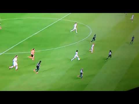 MAGNIFIQUE BUT DE MEMPHIS DEPAY (ol 3 - 1 ogc nice)