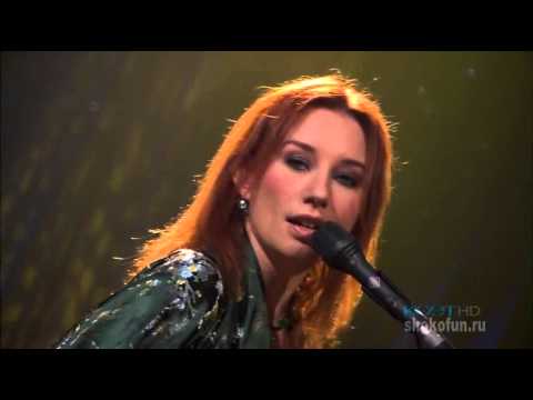 Tori Amos - Cornflake Girl (Soundstage 2003)