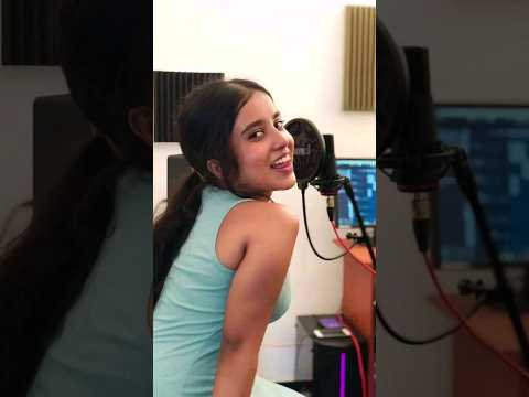 හැමෝම හොයන එයා..එයාගෙ voice එක ❤️😍| supuni rashmika | TV Derana #trending #viral #love #shorts #fyp