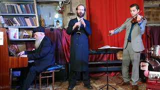 ניגון ג' תנועות, חב"ד. נחמן צוקר  chabad klezmer .
