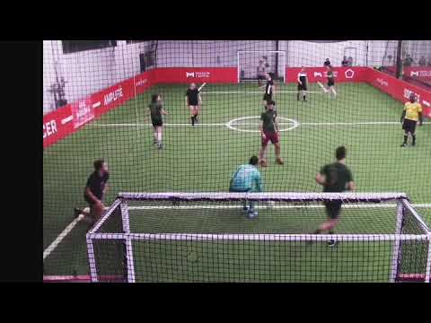 Do not touch this goalkeeper. Soccer 5 Montréal