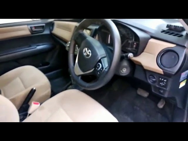 Toyota Corolla Axio Hybrid 1.5 2014 Video