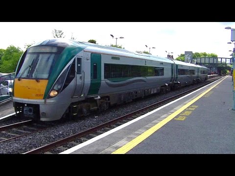 IE 22000 Class ICR Train number 22357 - Tullamore Station, Offaly