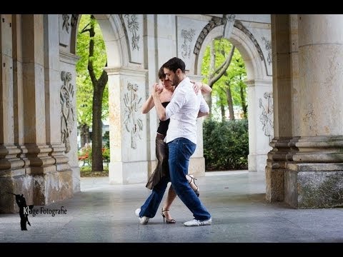 Tango Argentino Lesson in Berlin : Ochos caminados