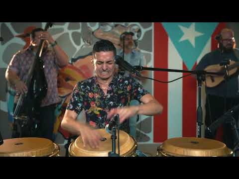 Esa Prieta - Daniel Diaz