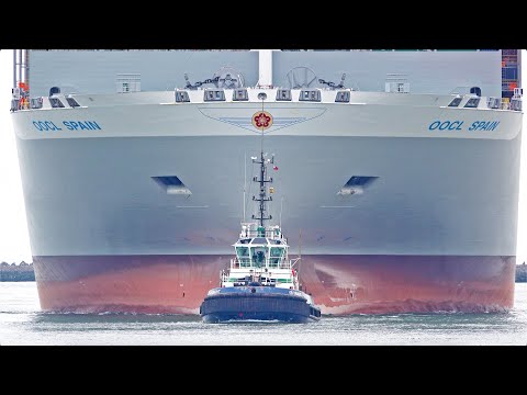 ULTRA LARGE CONTAINER SHIP OOCL SPAIN ARRIVES AT ROTTERDAM PORT - 4K SHIPSPOTTING ROTTERDAM 2023