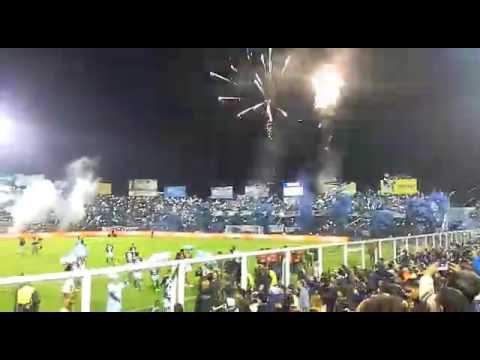 "atletico tucuman 0 vs river plate 3 recibimiento (infiltrado)" Barra: La Inimitable • Club: Atlético Tucumán