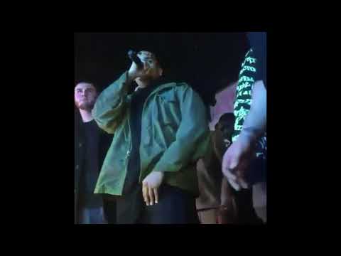 Whole Lotta left on read