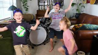 Colt Clark and the Quarantine Kids play &quot;Walk Like An Egyptian&quot;