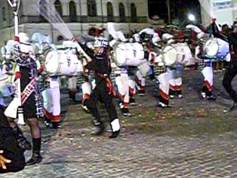 Fanfarra impacto no paparaz