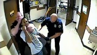 preview picture of video 'Chattanooga Police Beating'