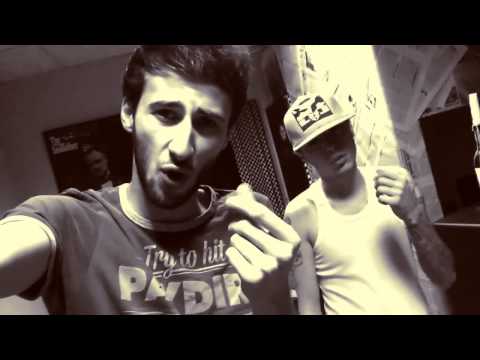 MOS feat  EDGAR QO MAMAN OFFICIAL VIDEO