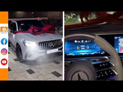 🟠 Mayor's salary, billionaire's gift