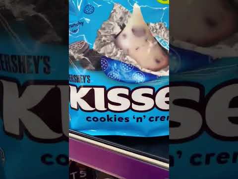 🍫🍪🍫🍪 Yummy Cookies and Cream KISSES Chocolate 🤎🤎🤎 #shorts #asmr #kisses #chocolate