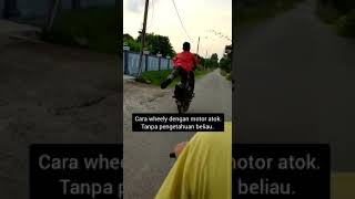 Download lagu Cara Salah Wheely motor honda c70 atuk saya. mp3 Download lagu Cara Salah Wheely motor honda c70 atuk saya. mp3