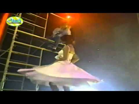 BIBI GAYTAN - EL PRIMER ADIOS (VIDEOCLIP HD) - AkeusproduccioneS