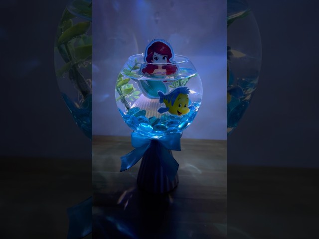 Vídeo relacionado con Mágica sirena Suministros para fiestas Fiesta de cumpleaños infantil Juego de vajilla 16 Debajo del mar Fiesta Sirena Plato Taza Servilletas Cubierta de mesa