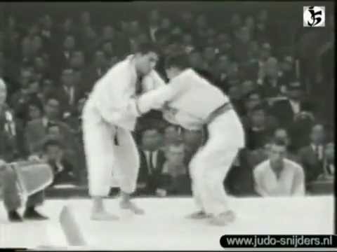 Judo / OS 1964 / -80 kg / 1e ronde: Kim - Huang
