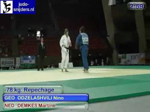Judo 2009 Yerevan: Odzelashvili (GEO) - Demkes (NED) [-78kg].