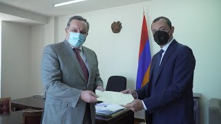 The Ambassador of Italy presented the copy of his credentials to the Deputy Foreign Minister