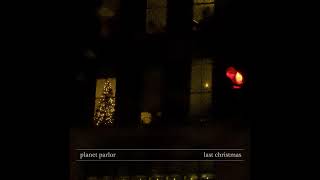 Kadr z teledysku Last Christmas tekst piosenki Planet Parlor