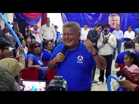 CESAR ACUÑA LLEGA A MOQUEGUA