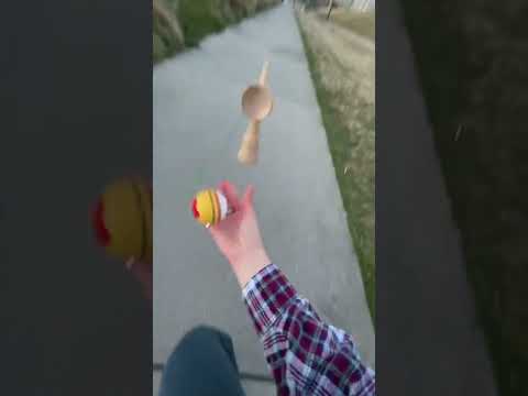 This trick is wild!😵‍💫🔥🌀 #kendama #fyp #viral