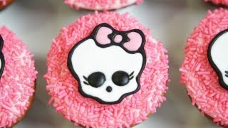 MONSTER HIGH CUPCAKES - NERDY NUMMIES
