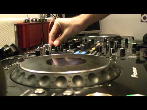Priku @ Nights Underground #025 - Dance FM 89,5 - 11.08.2011 [HD]
