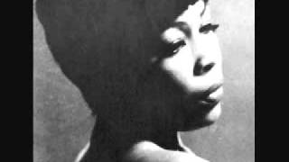 Gloria Lynne - Just Squeeze Me