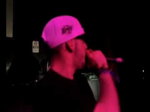 Uzi Junkana & Arangino - Un giorno finirà live @ Rashomon 18-04-13