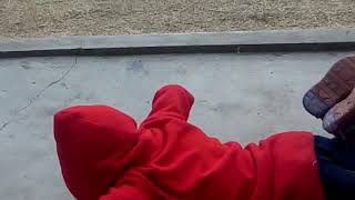 preview picture of video 'Little kid doing funny push-ups'