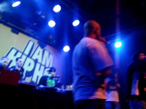 Ταυτισμένος Λάθος & Νέον-Πως Συμβαίνει; live @ Κύτταρο