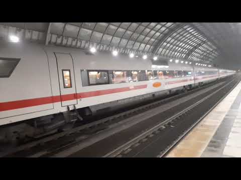 Der Abschieds Metropolitan ICE in Berlin Spandau als ICE 1051 Letzter Einsatztag am 10.12.2021